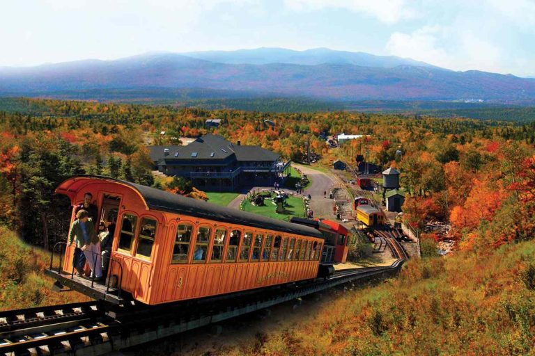 13 Voyages en Train pour Admirer l'Automne aux États-Unis