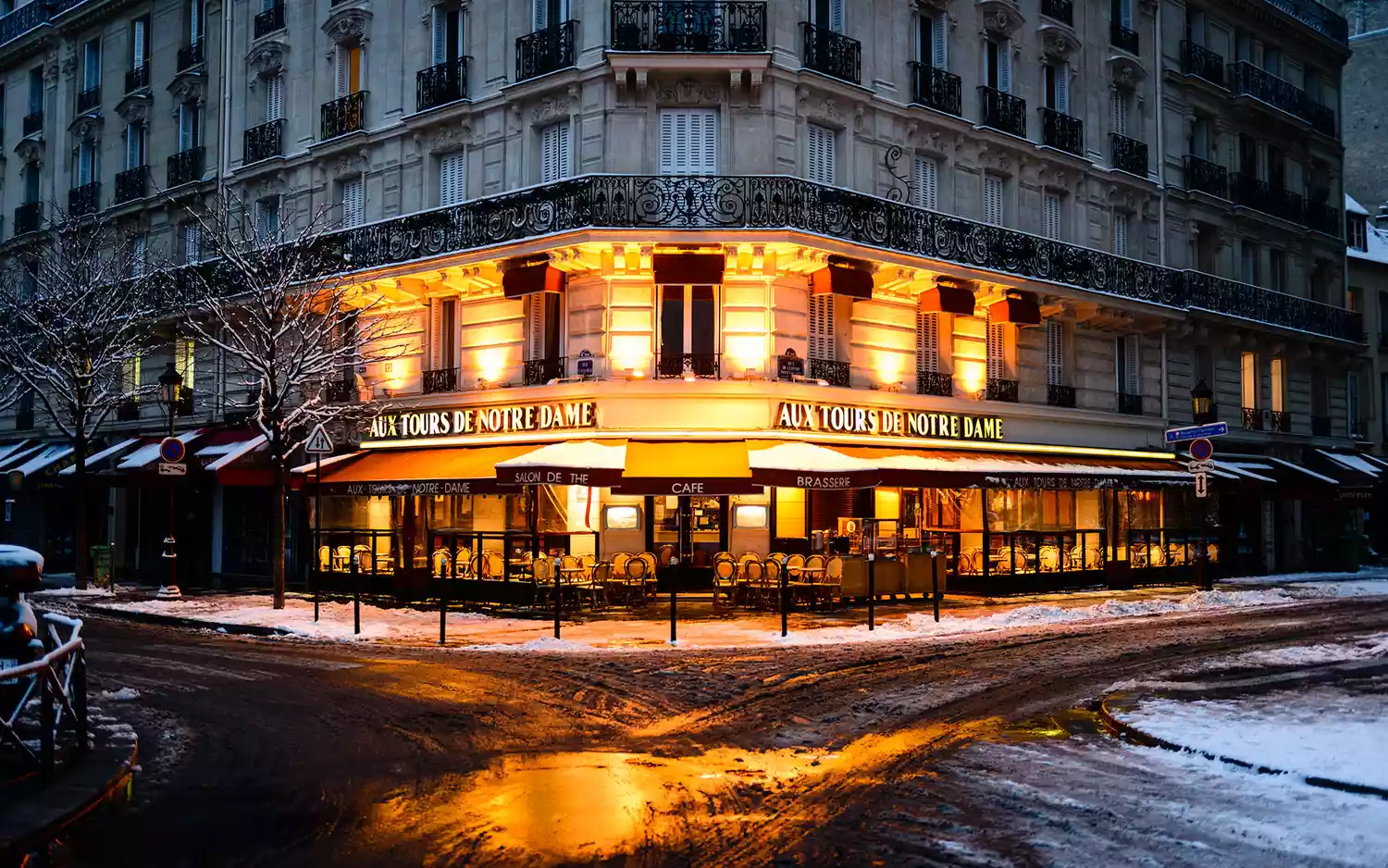 Paris Cafe