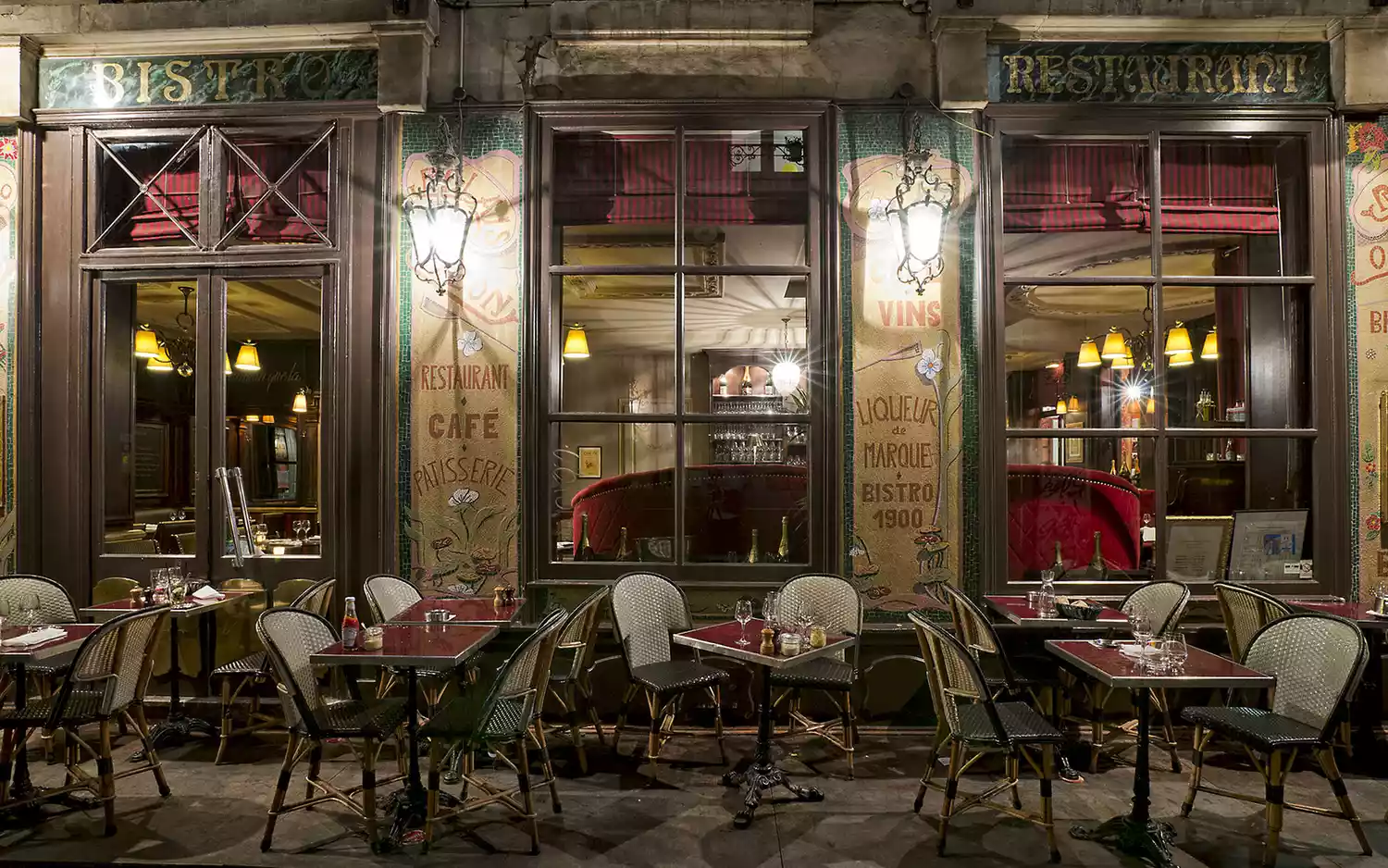 Paris Cafe