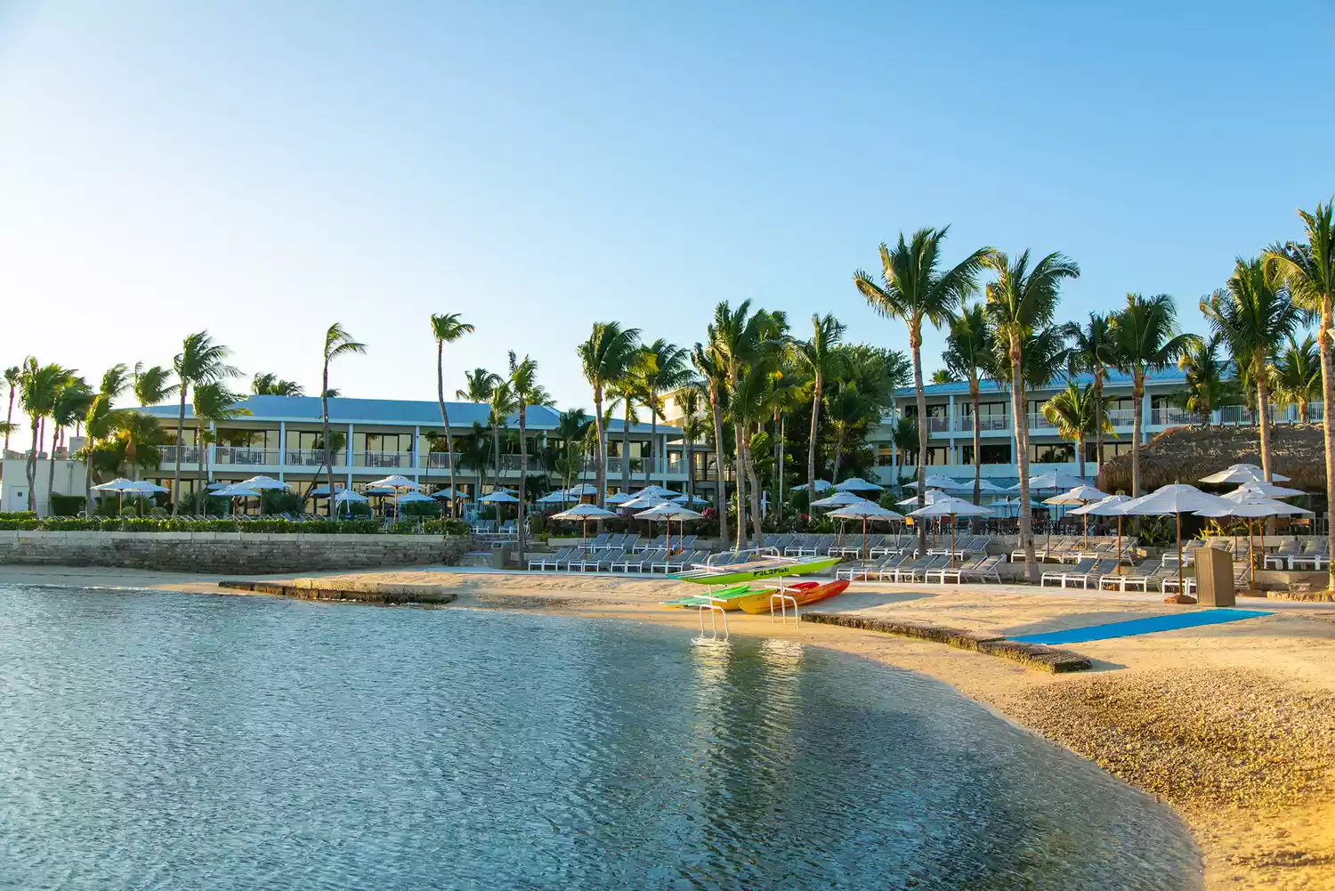 Vue sur la plage du Hawks Cay Resort