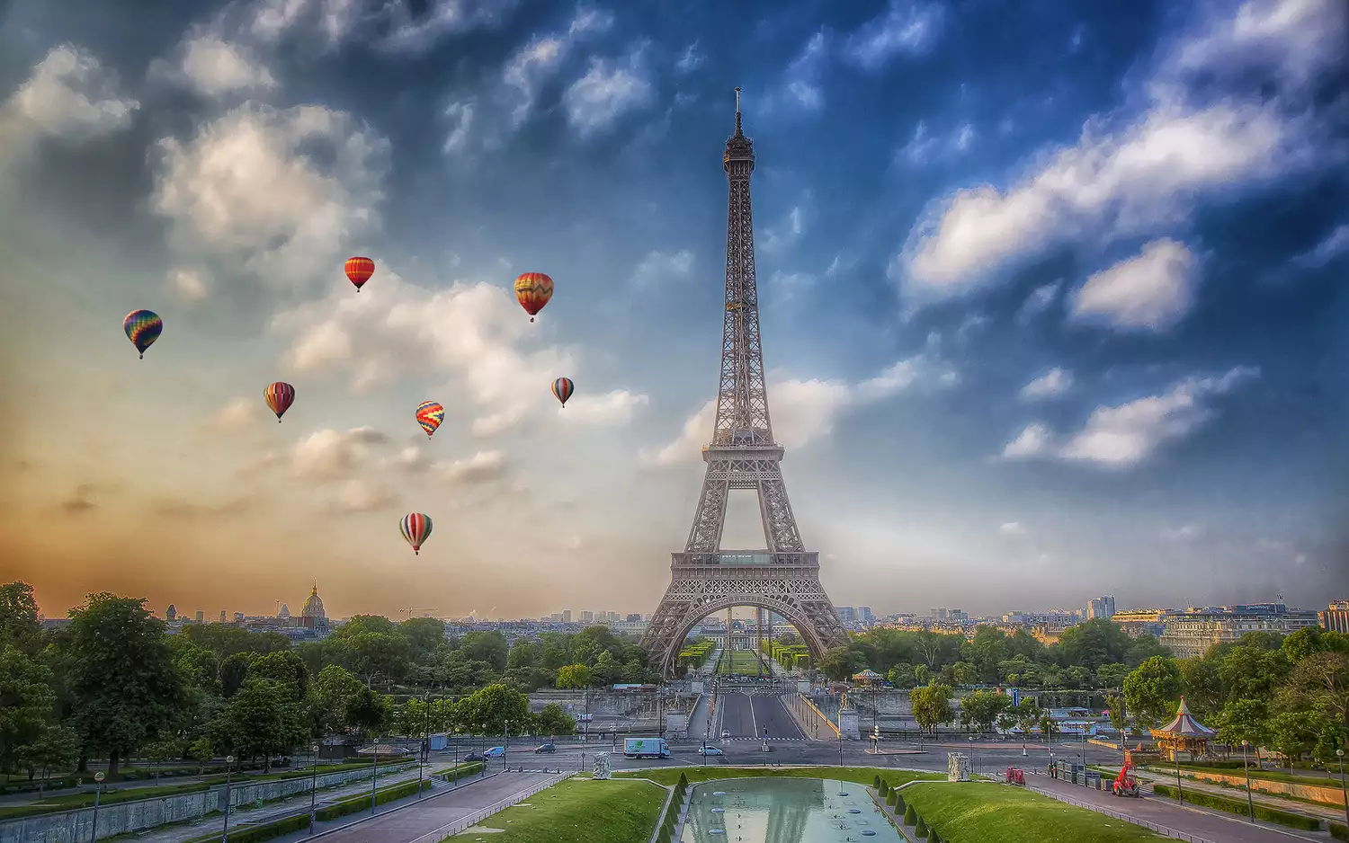 Hit-Air Balloons Eiffel Tower