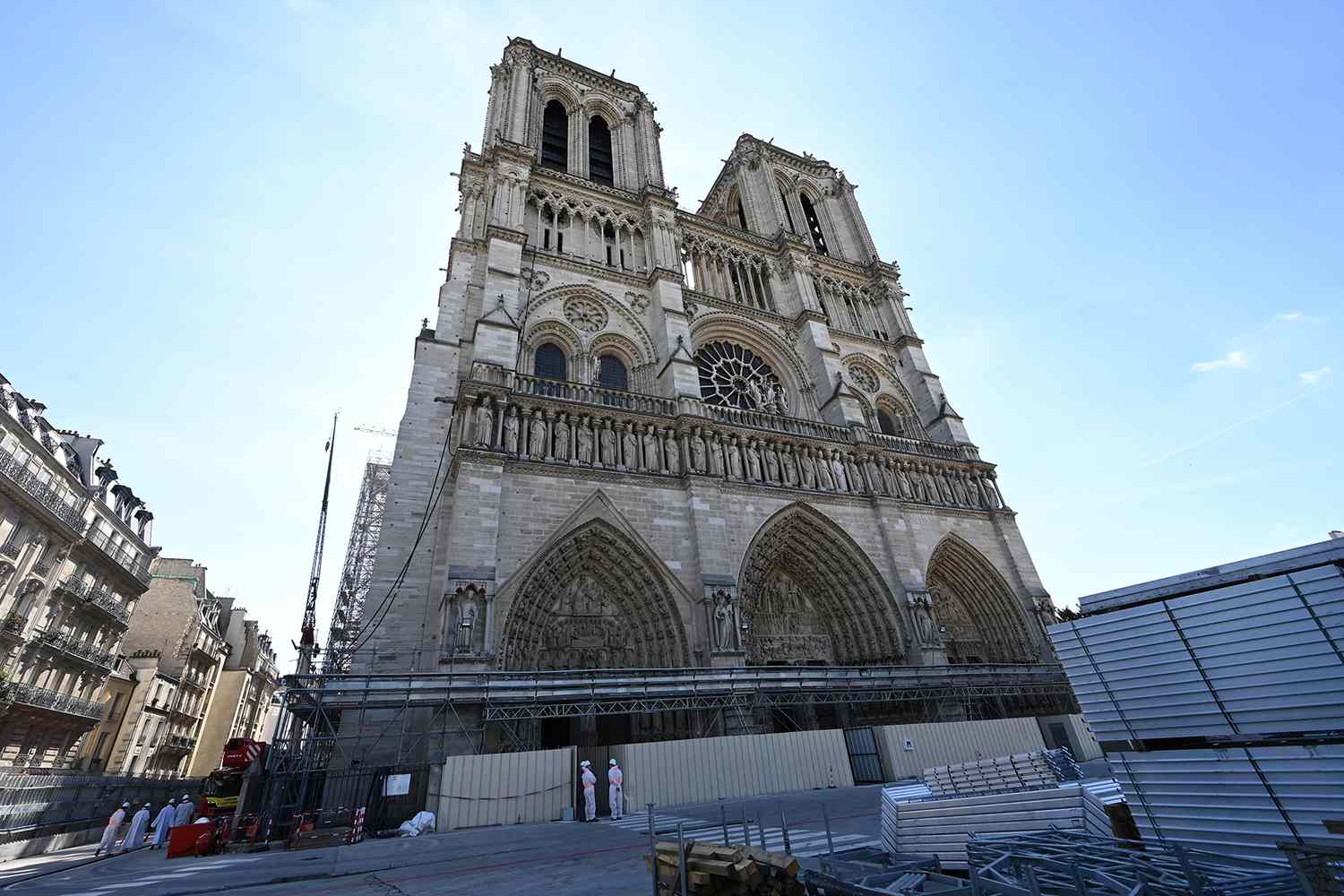 Nouveau Plan de Notre Dame: Parc et Passage Souterrain