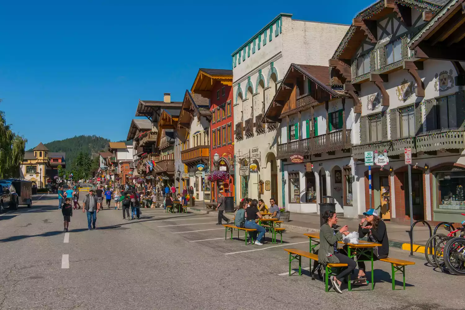 Vue de la rue principale de Leavenworth, dans l'est de Washington.