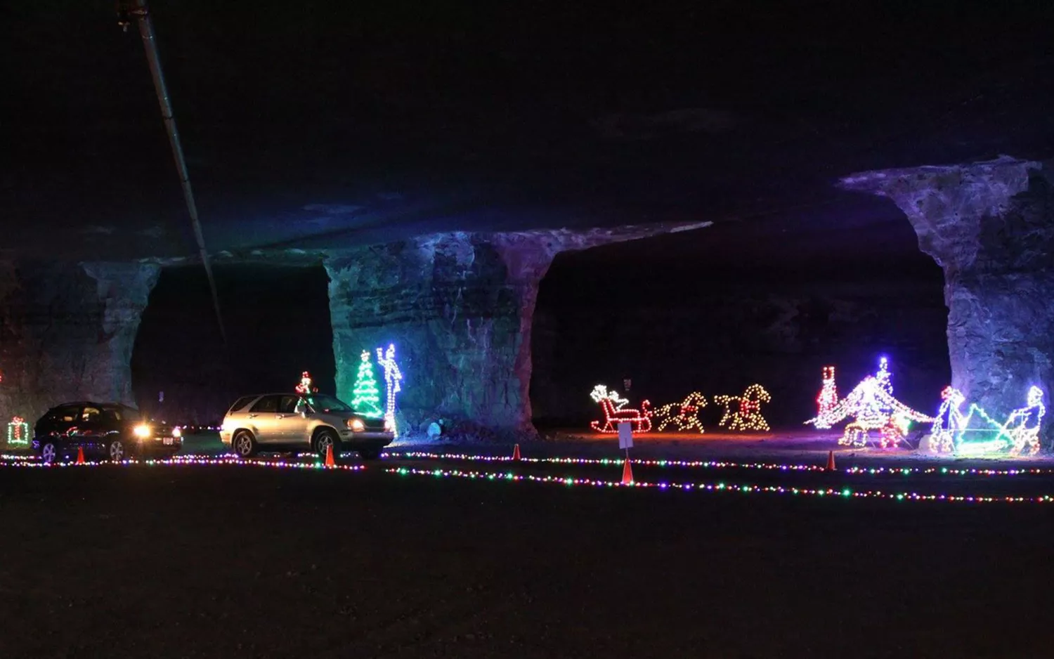 The Best Places to See Christmas Lights in Every State