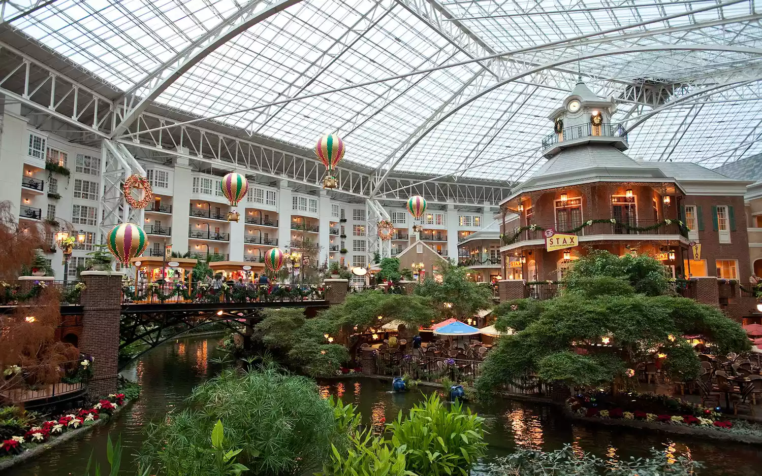 Christmas at Opryland's Delta Atrium, Nashville, Tennessee