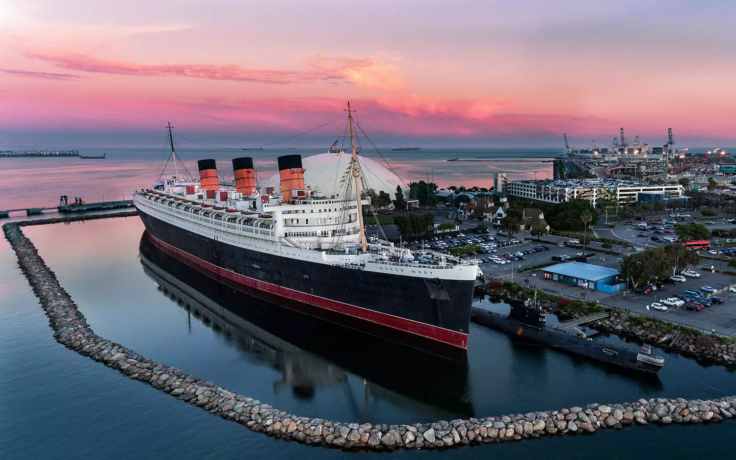 Queen Mary, le navire hanté, amarré à Long Beach, Californie