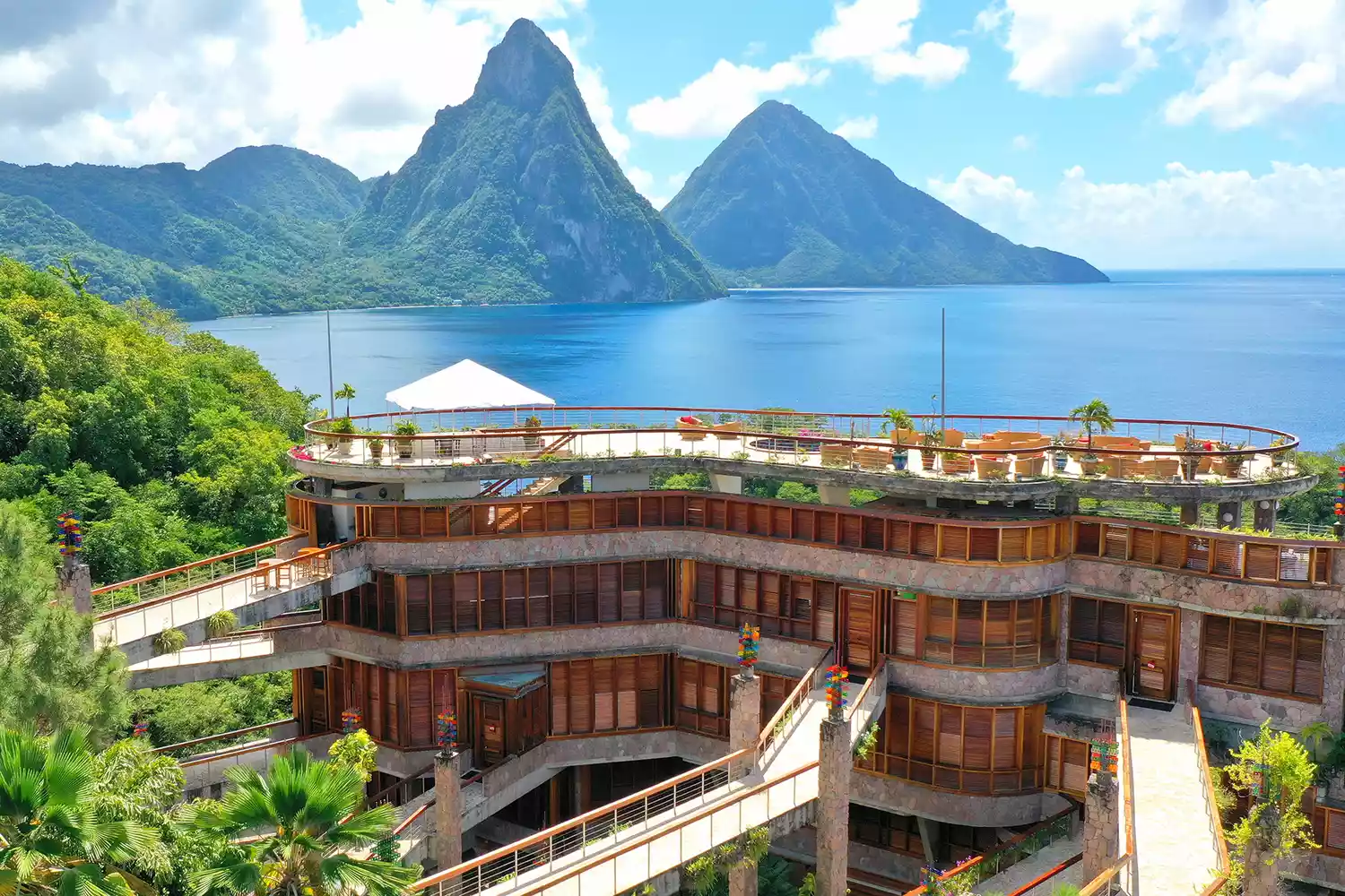 Vue aérienne de Jade Mountain