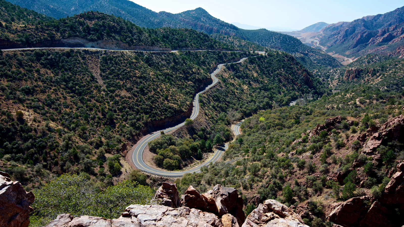 Découvrez les paysages enchanteurs d'un road trip dans l'Ouest