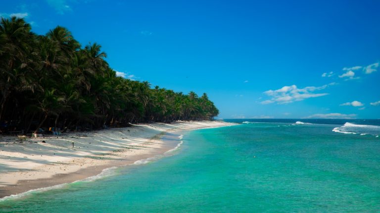 Île touriste méconnue : un paradis tropical à découvrir