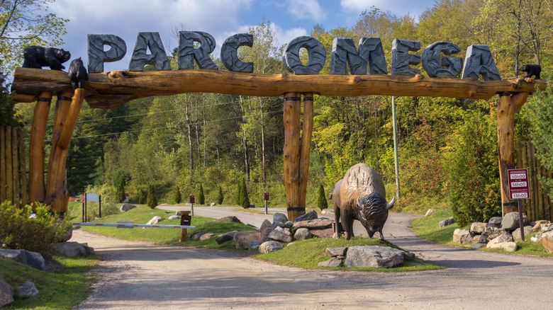 Panneau du Parc Omega